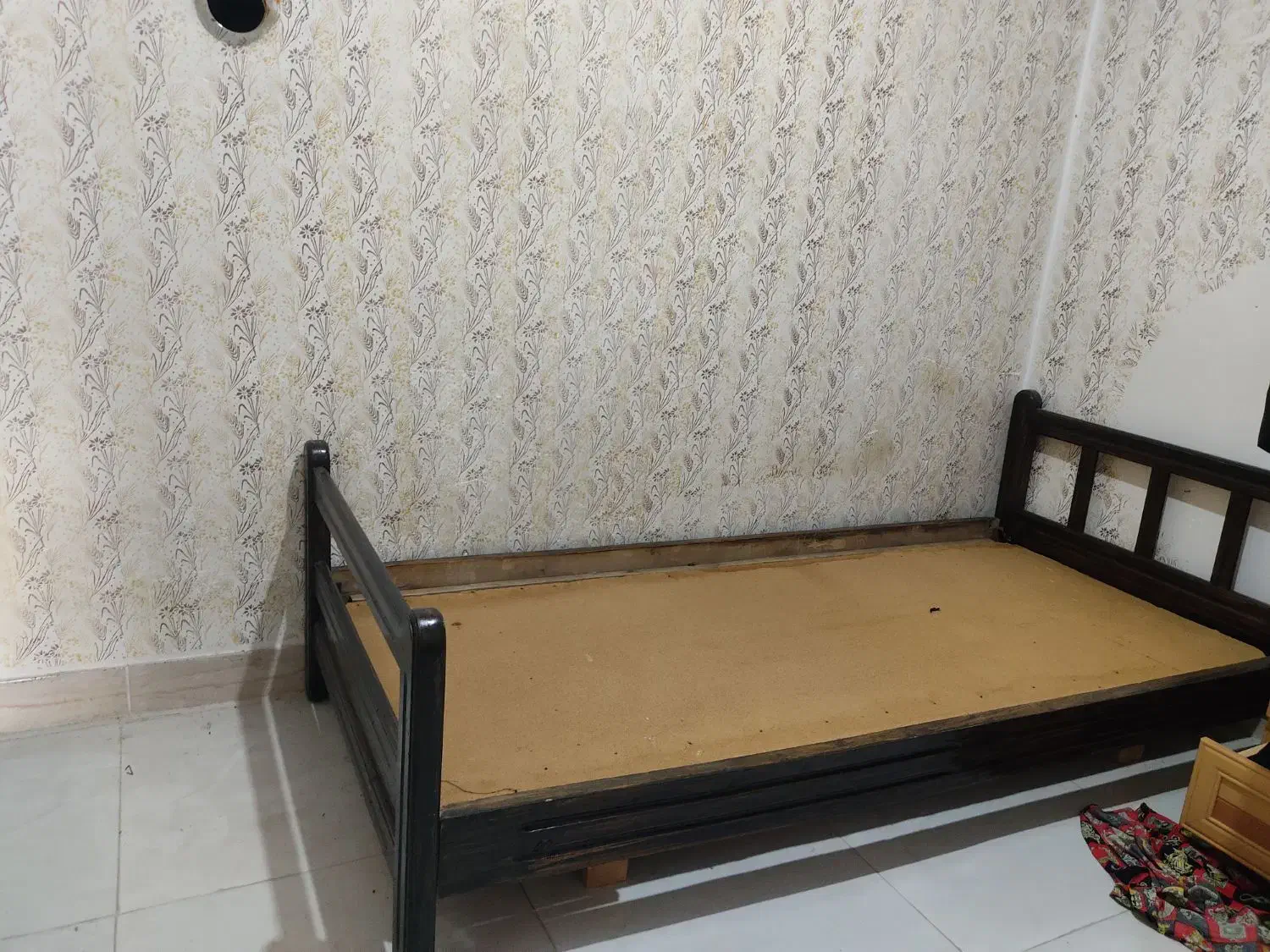 تخت خواب تک نفره|تخت و سرویس خواب|مشهد, توس (بلوار توس)|دیوار