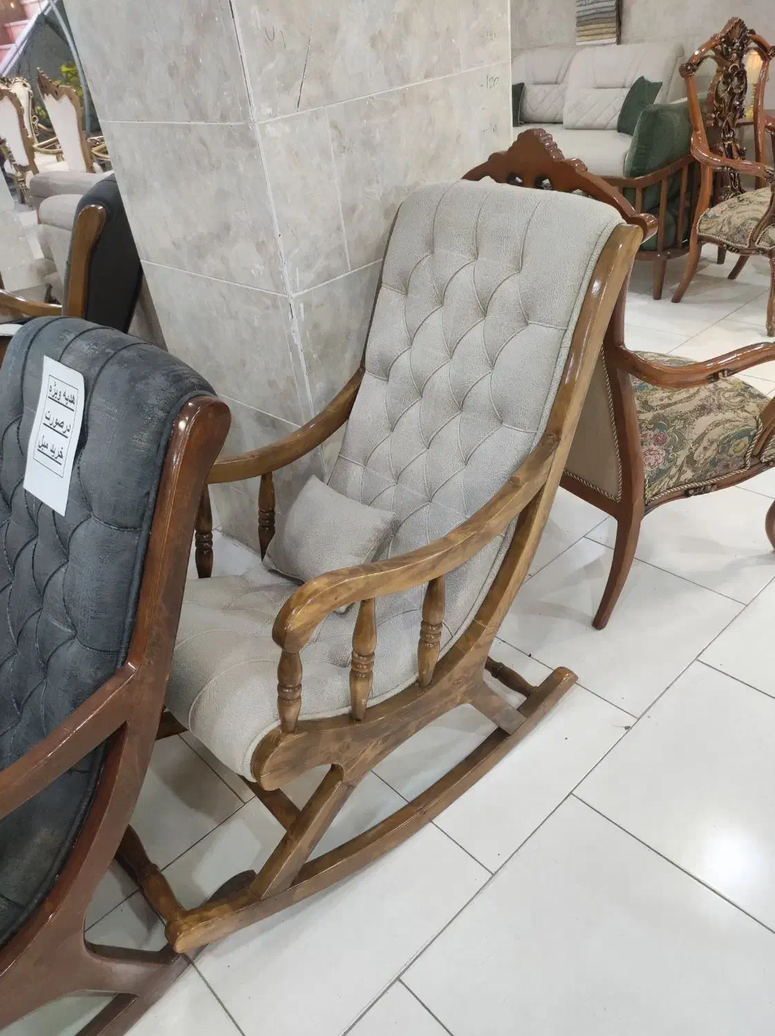 صندلی راک دلفینی|مبلمان خانگی و میز عسلی|کرج, مهرویلا شمالی|دیوار