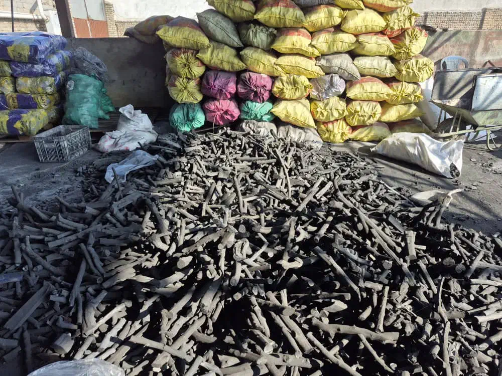 نیرو جهت کار در تولیدی زغال|استخدام معماری، عمران و ساختمانی|گرگان, |دیوار