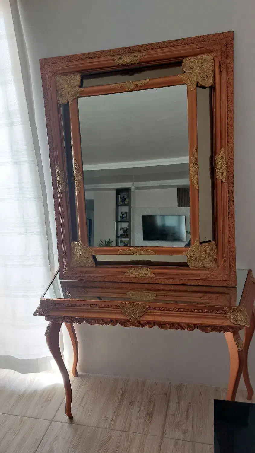 آینه بامیز|آینه|بجنورد, |دیوار