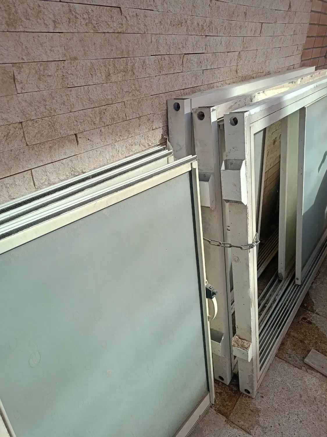 3 عدد پنجره آلومینیوم کاملا سالم|مصالح و تجهیزات ساختمان|اصفهان, جاوان|دیوار