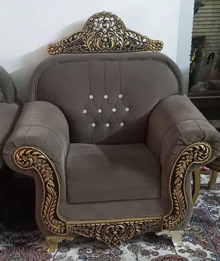 مبل هفت نفره سلطنتی راحتی|مبلمان خانگی و میز عسلی|شیراز, شیخ روزبهان|دیوار