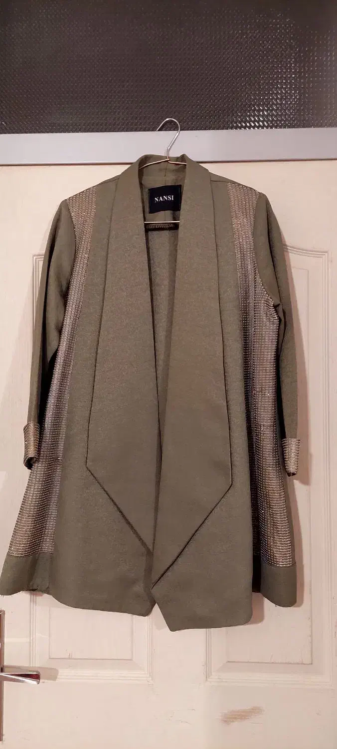 مانتو کُتی مجلسی|لباس|اهر, |دیوار