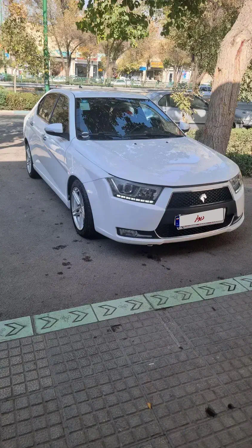 دنا پلاس دنده فول مدل۱۴۰۲ بیرنگ|خودرو سواری و وانت|اصفهان, فروردین|دیوار