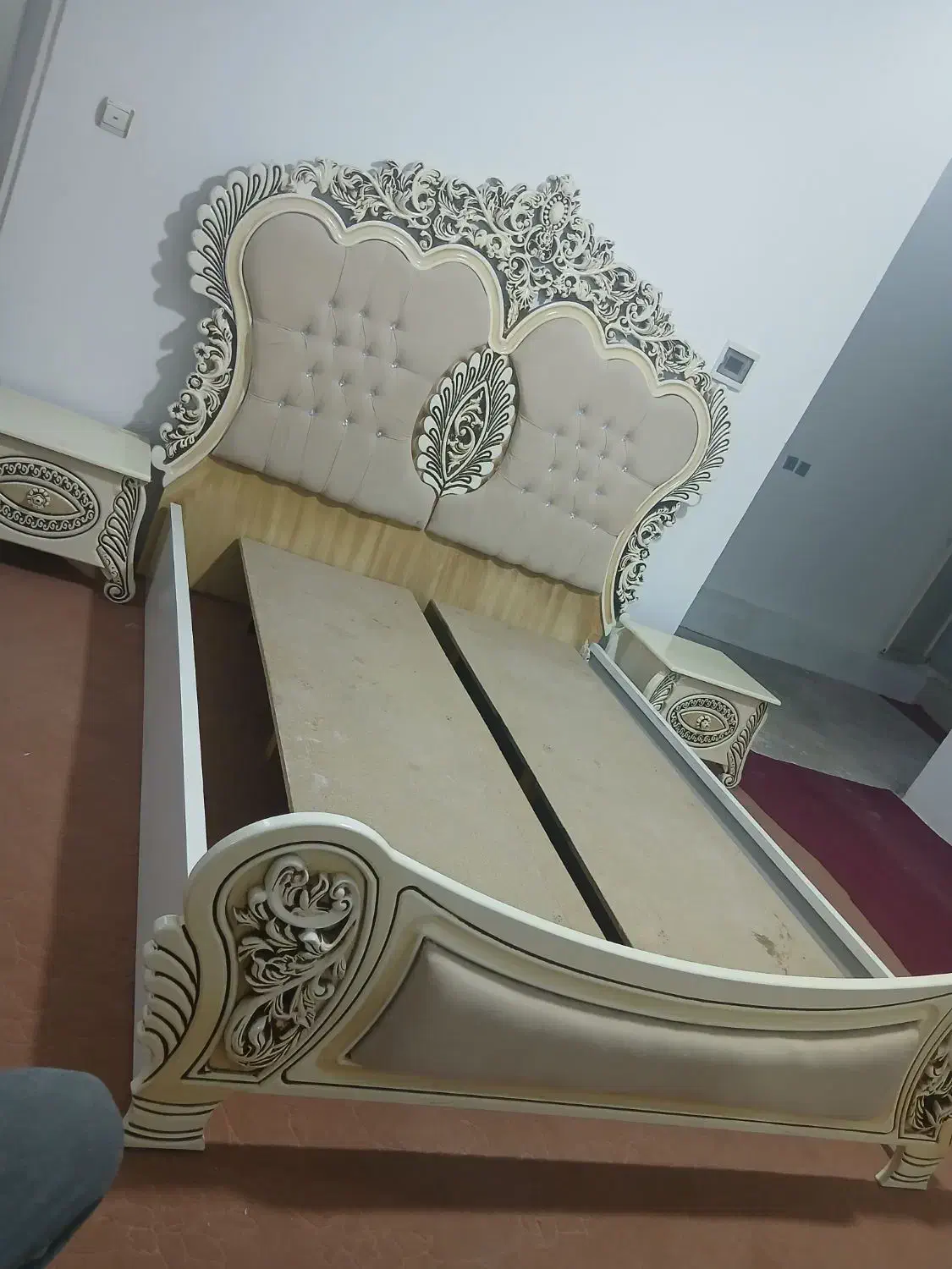 تخت خواب دو نفره|تخت و سرویس خواب|تبریز, |دیوار