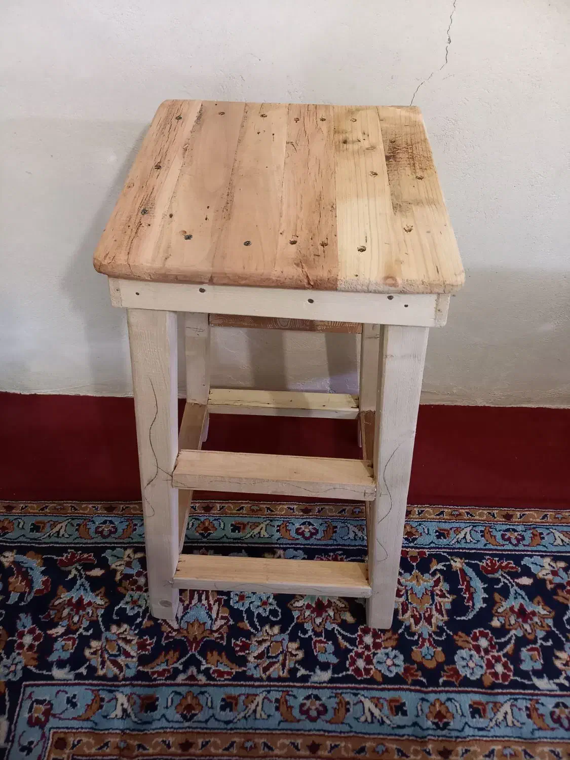 صندلی چوبی|صندلی و نیمکت|خرمآباد, |دیوار