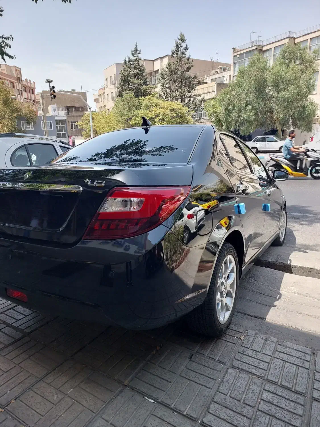دنا پلاس 6 سرعته مشکی1404صفرخشک اماده تحویل فوری|خودرو سواری و وانت|تهران, دریان‌نو|دیوار
