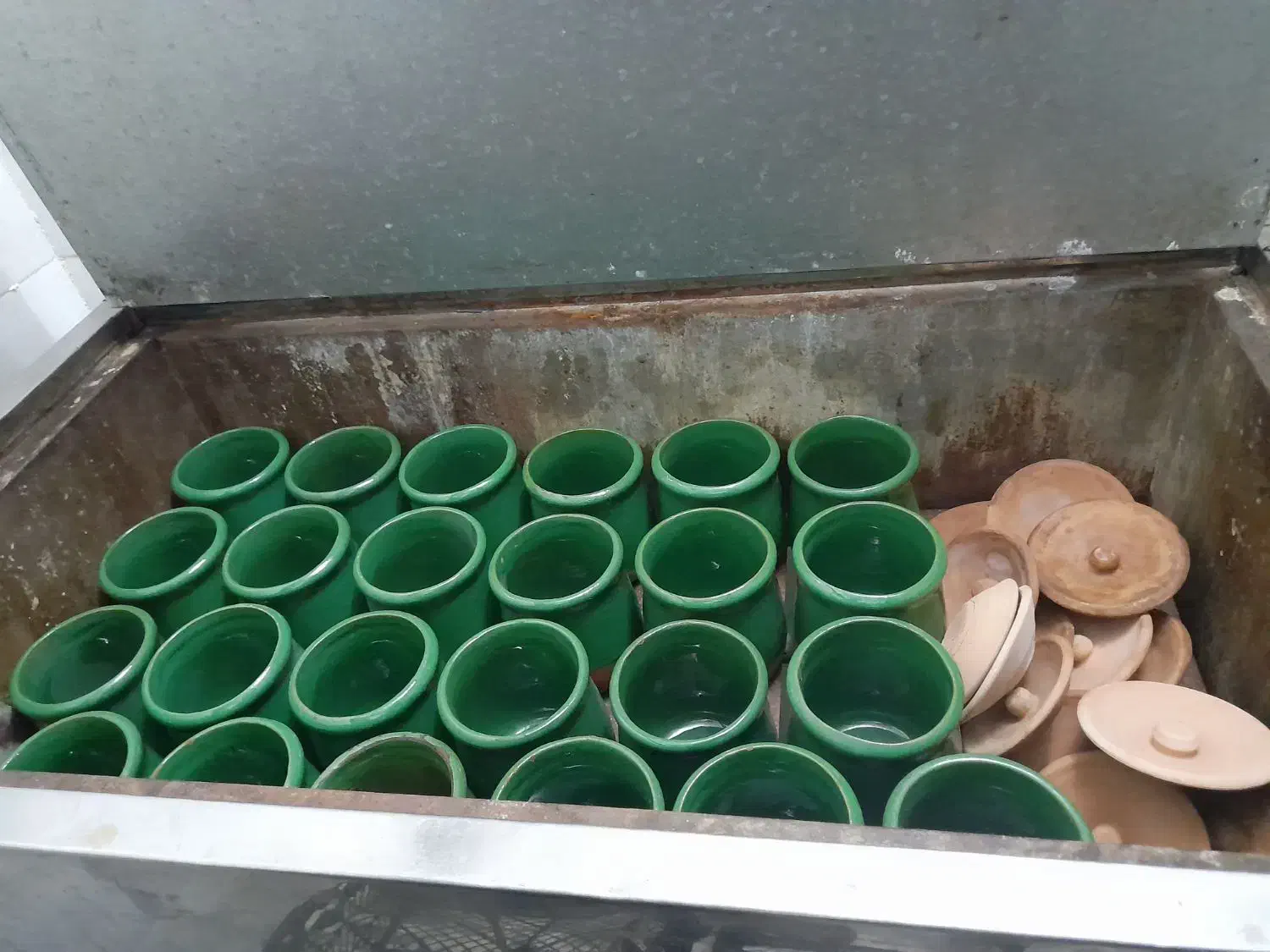 فرآبگوشت|ظروف پختوپز|ارومیه, |دیوار