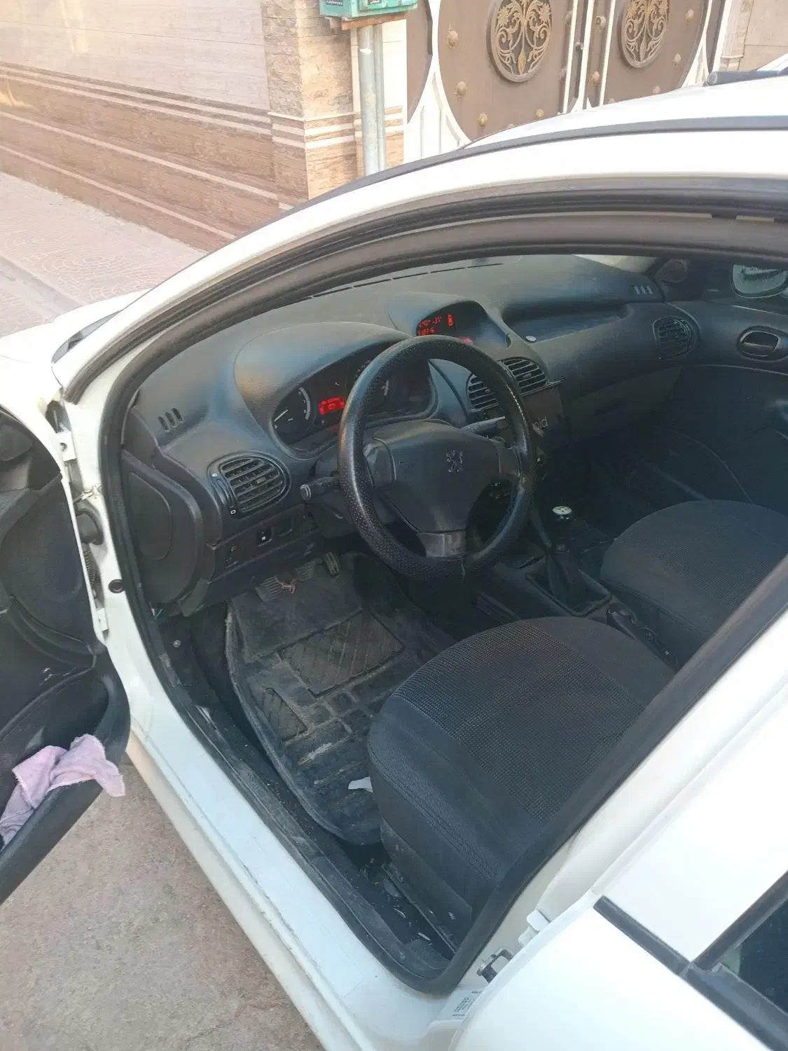 پژو 206 v8|خودرو سواری و وانت|فولادشهر, فولادشهر|دیوار