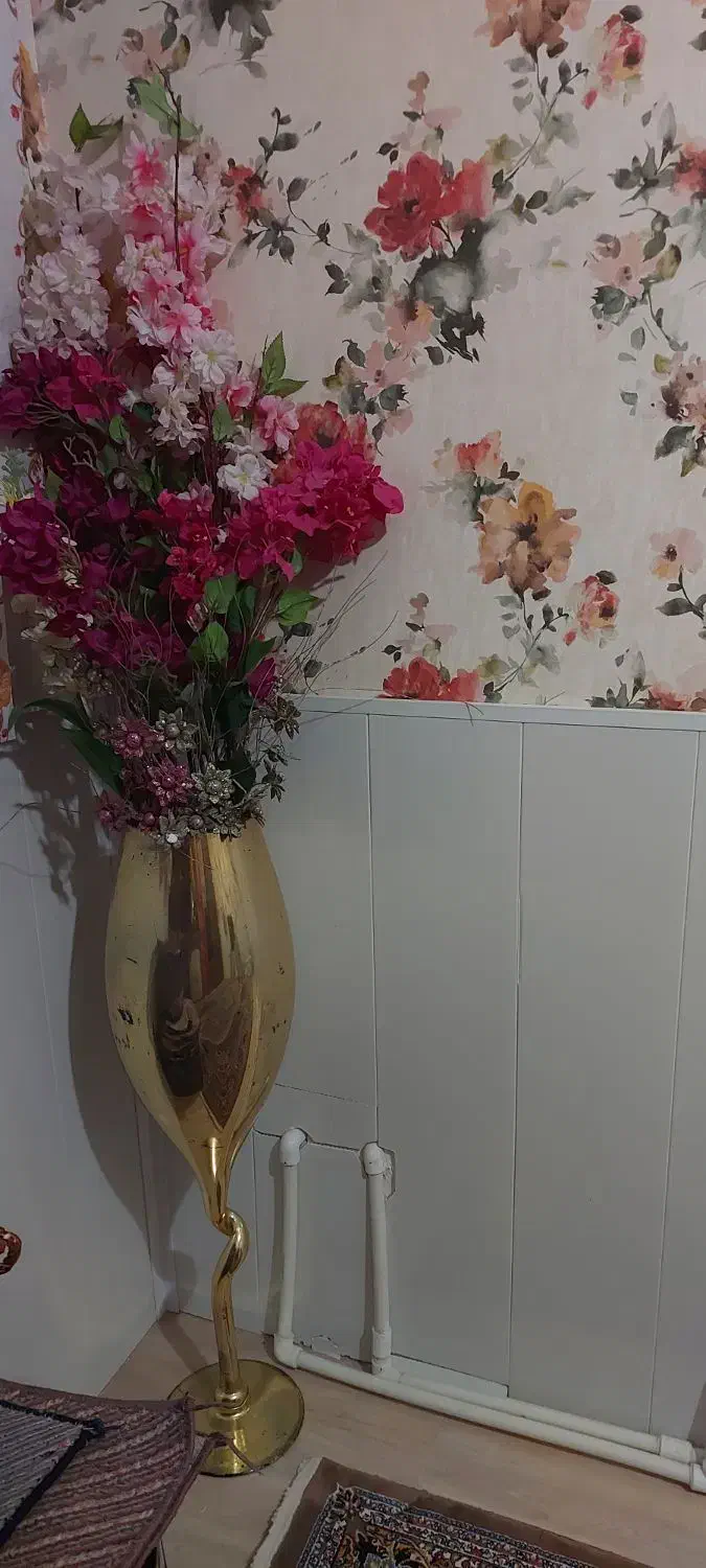 گل وگلدان هردوباهم۴۰۰ماهدشت|گل مصنوعی|ماهدشت, |دیوار