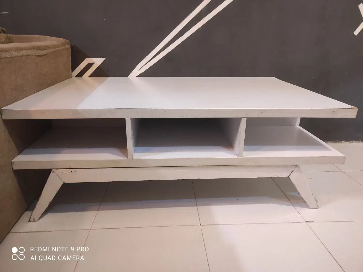 میز|میز تلویزیون|بندر انزلی, خوش پیک|دیوار