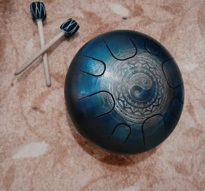 هپی درام یا (هنگدرام کوچک)|آلات موسیقی|سراوان, |دیوار