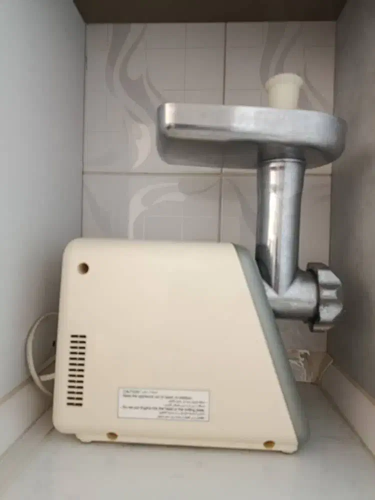 چرخ گوشت سالم|سایر لوازم برقی|شاهینشهر, حاجی آباد|دیوار