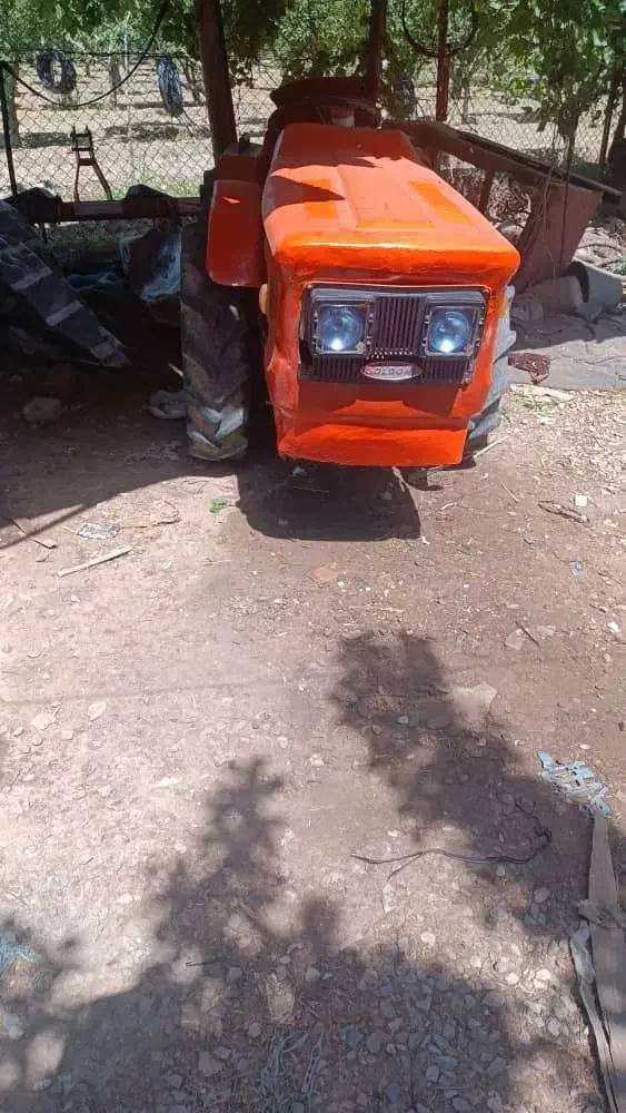 تراکتور گلدونی ۲۳۸|خودرو سنگین|چهارباغ, |دیوار