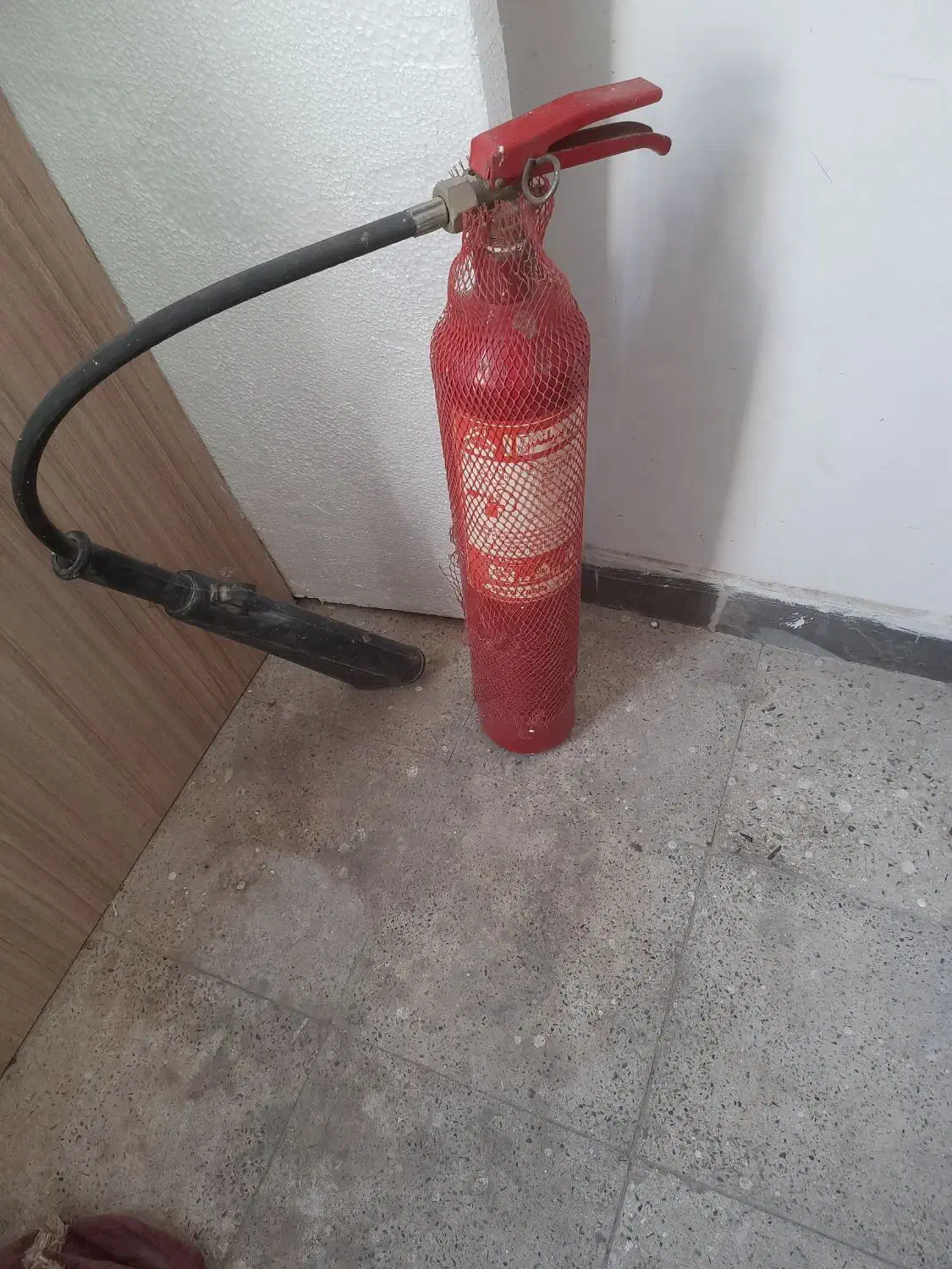 گپسول|ابزارآلات|کرج, ساسانی (قلمستان)|دیوار