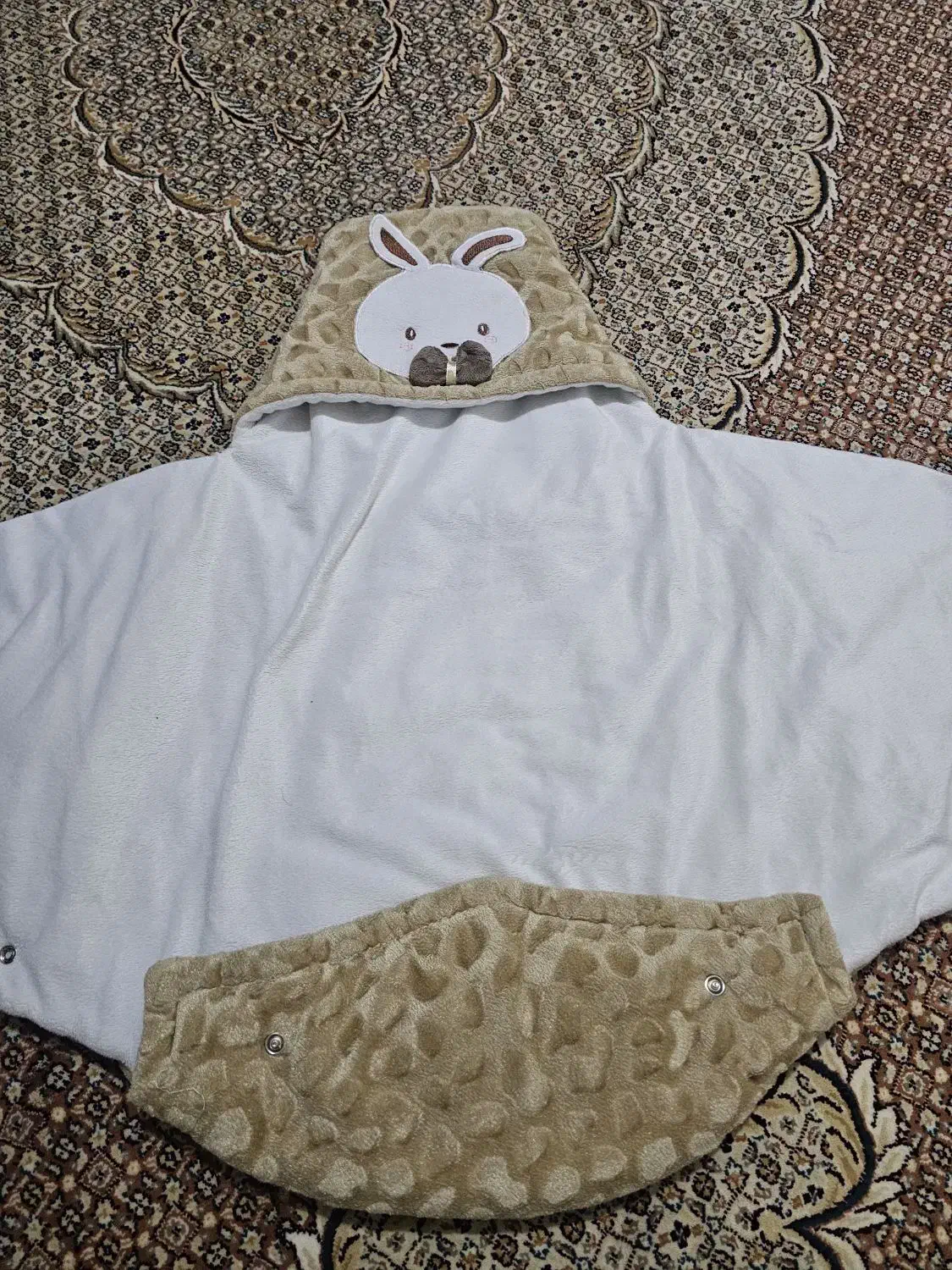 پتو نوزادی|رختخواب، بالش، پتو|هشتگرد, مدرس|دیوار