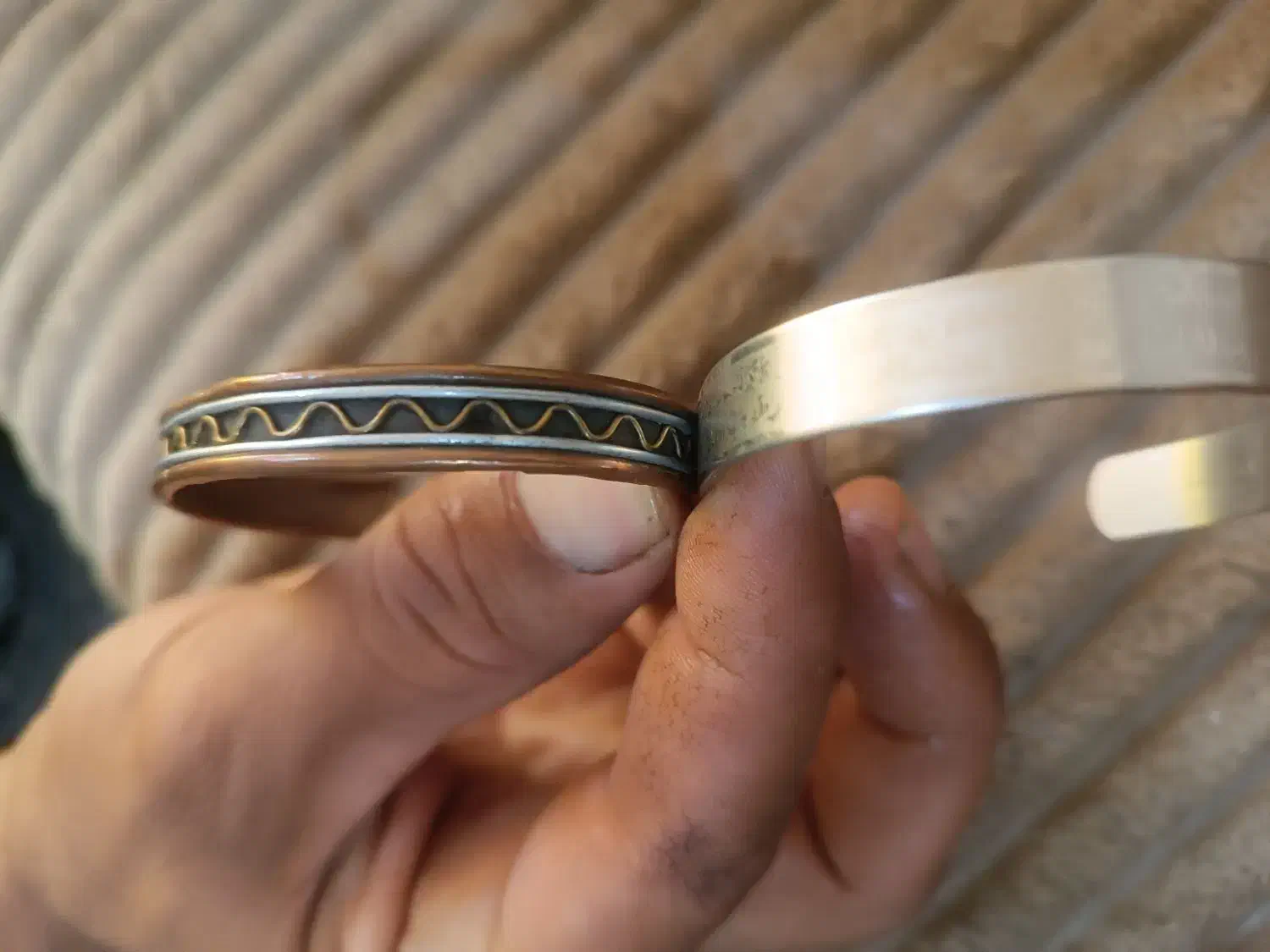 دستبند استیل و وسی|بدلیجات|نجفآباد, دلگشا|دیوار