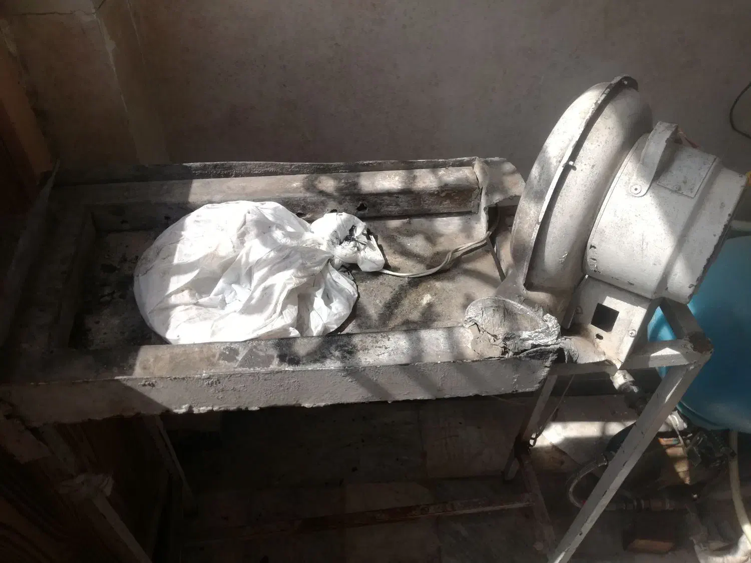 منقل کبابی|کافی‌شاپ و رستوران|رباط‌کریم, شهرک صنعتی نصیرآباد|دیوار