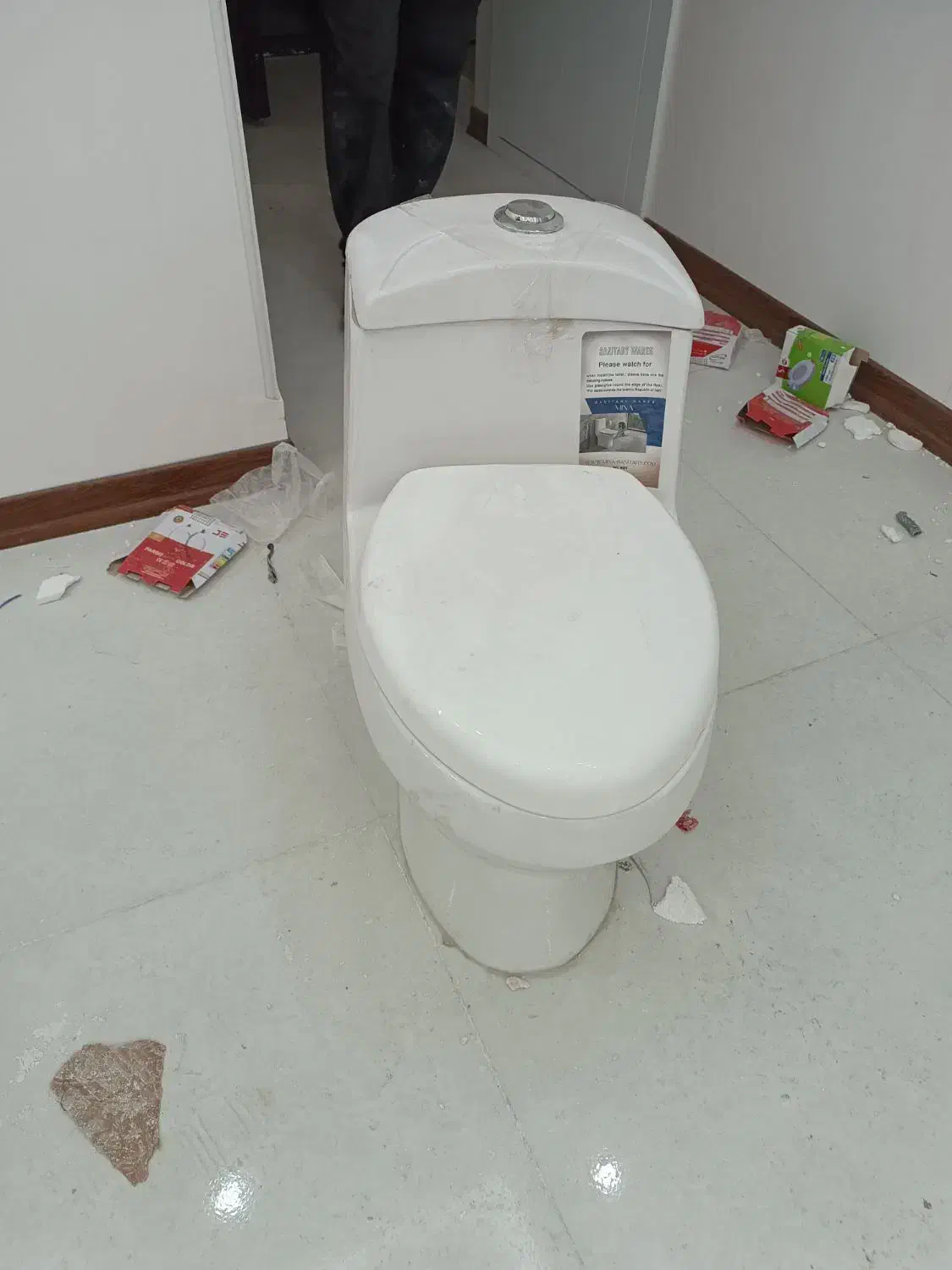 توالت فرنگی نو استفاده نشده|لوازم سرویس بهداشتی|خرمآباد, |دیوار