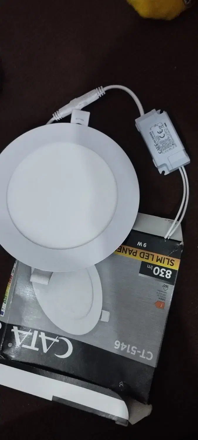 پریز برق کلید چراغ ها و محافظ سه فاز و چراغ|لامپ و چراغ|سلماس, |دیوار