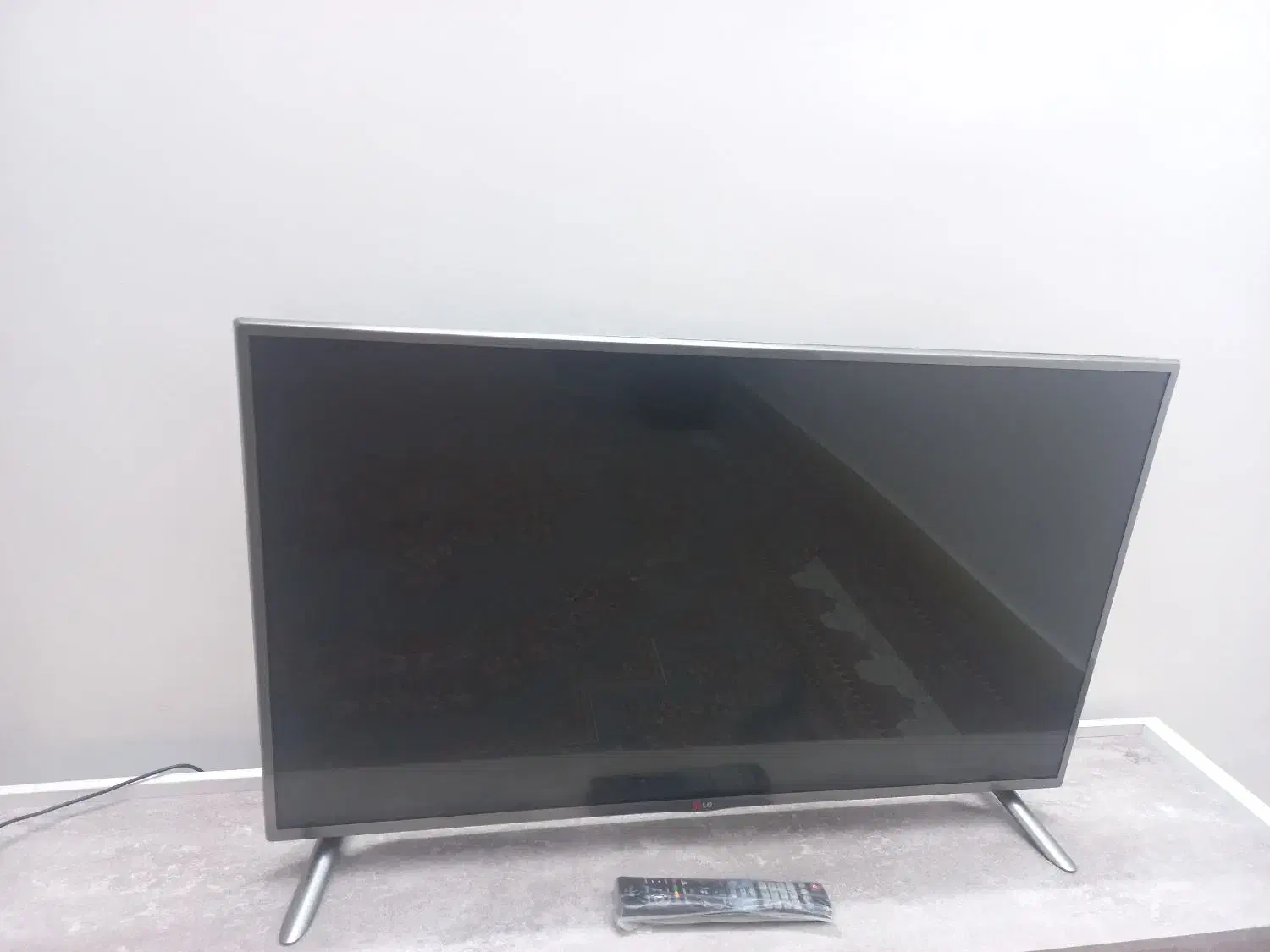 تلویزیون ال ای دی۴۲ اصل ال جی|تلویزیون و پروژکتور|زنجان, |دیوار