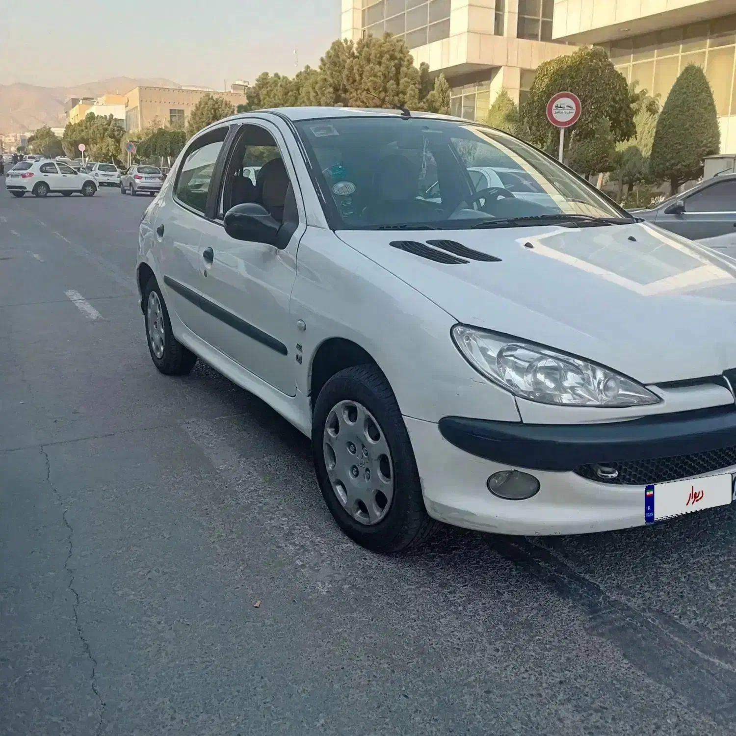 پژو ۲۰۶ مدل ۸۸ تیپ ۲|خودرو سواری و وانت|تهران, شهرک شهید رجایی (کوی نوبنیاد)|دیوار