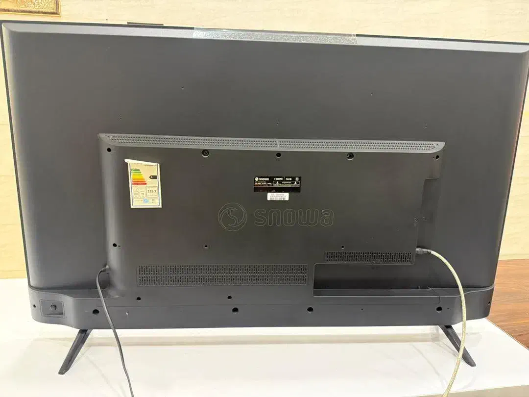 تلویزیون 50 اینچ اسنوا در حد نو|تلویزیون و پروژکتور|خلخال, |دیوار