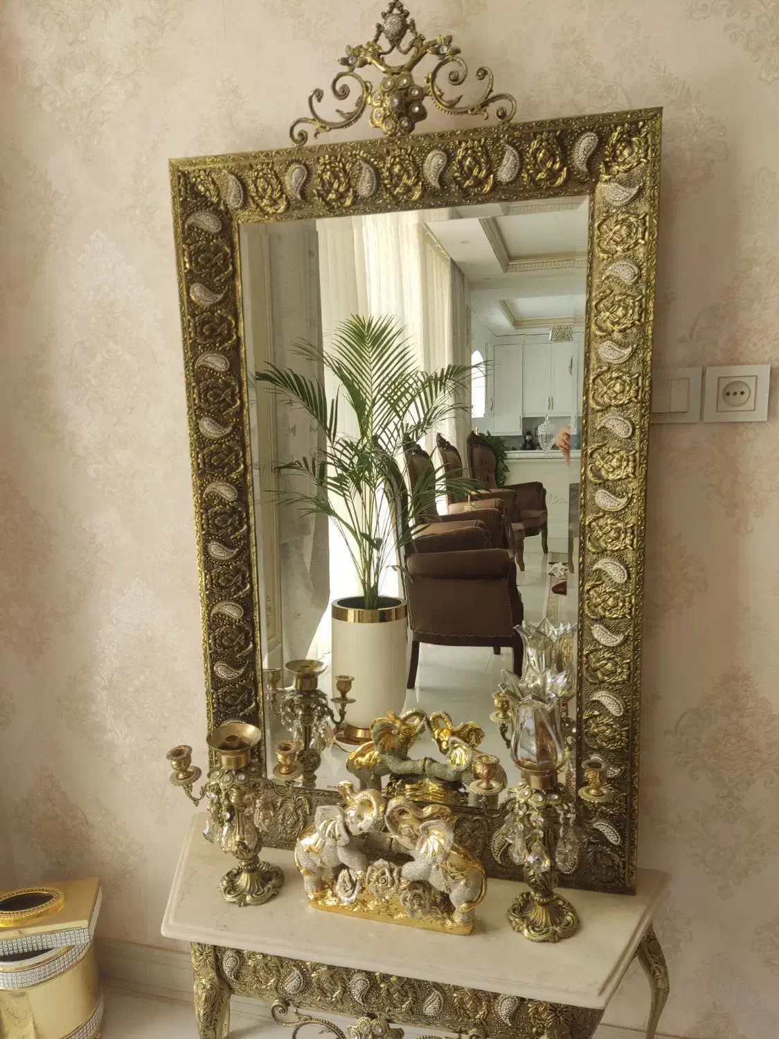 اینه شمعدان|آینه|خمینی‌شهر, |دیوار