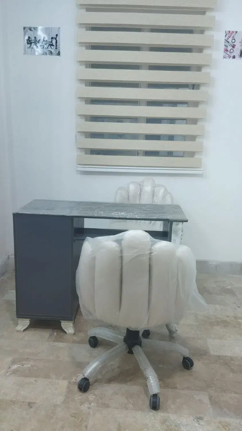 کلیه وسایل سالن زیبایی با قیمت مناسب فروش فوری|آرایشگاه و سالنهای زیبایی|خمین, |دیوار