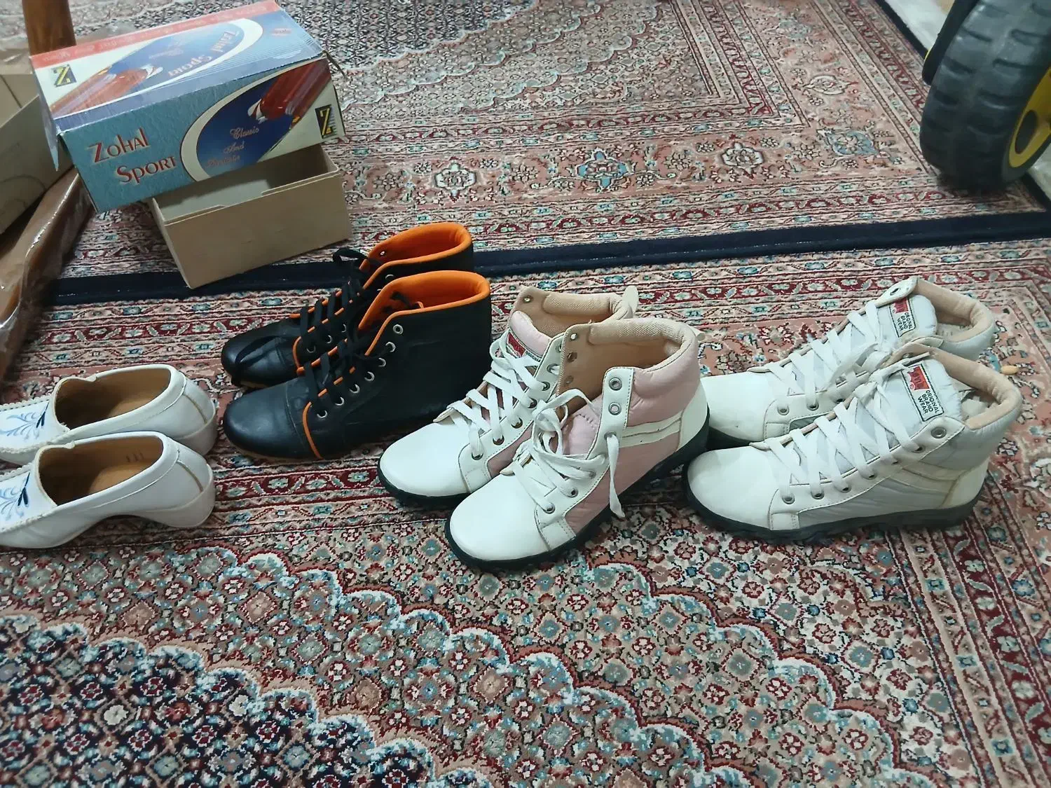 چهار جفت کفش نو اصلا استفاده نشده|کیف، کفش، کمربند|مشکین‌دشت, |دیوار