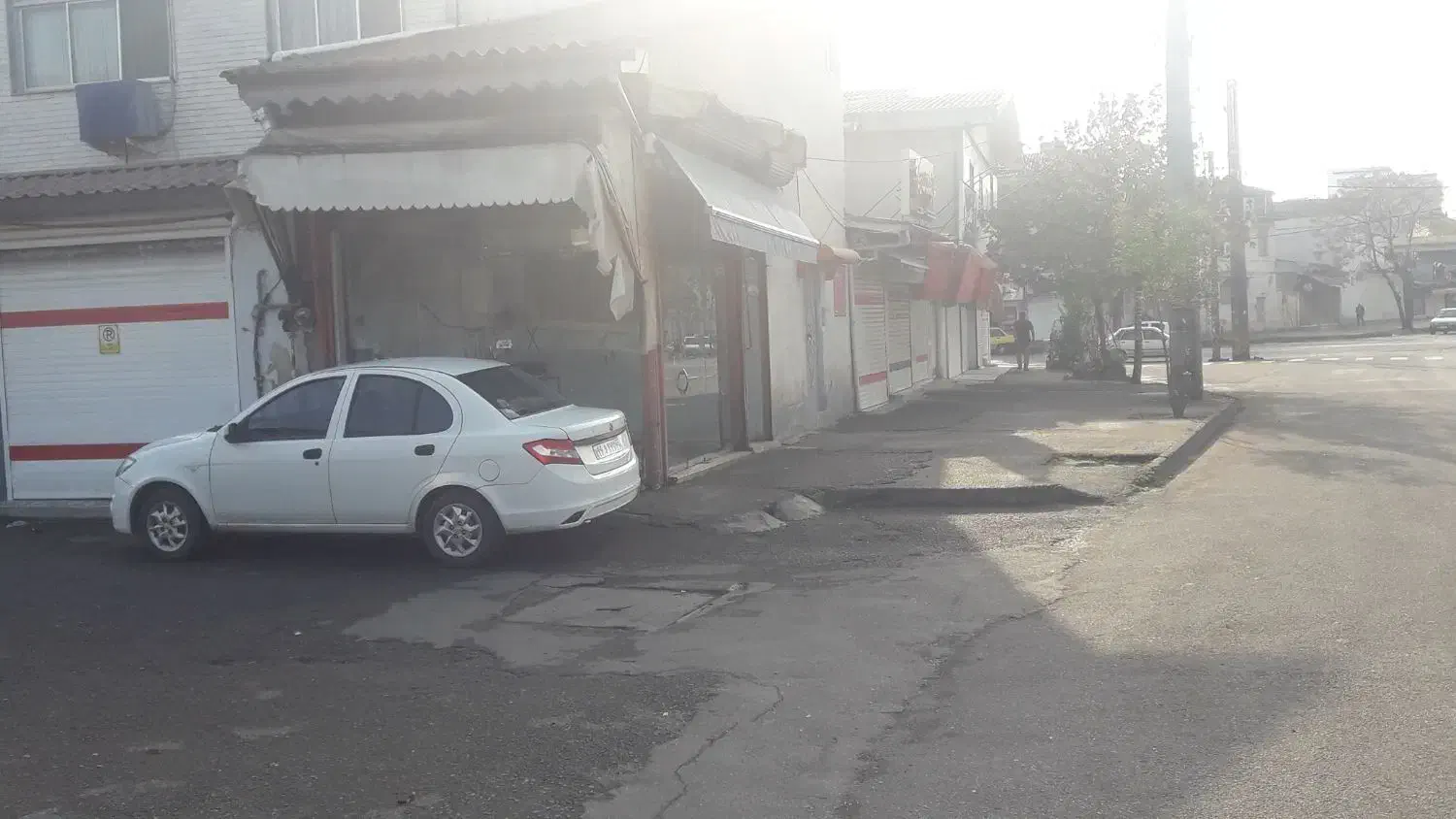 رهن یک باب مغازه در حمیدیان|اجارهٔ مغازه و غرفه|رشت, حمیدیان|دیوار