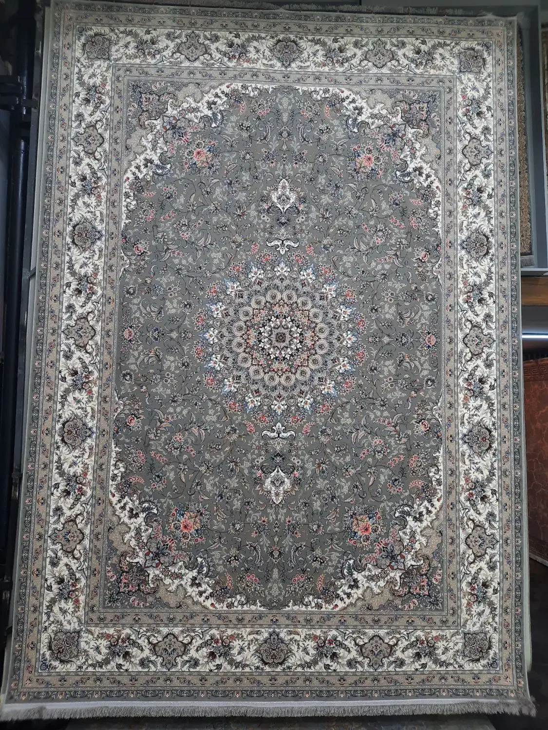 ۴عددفرش۹متری۱۲۰۰شانه ضخیم ساده نقشه تبریزآکبند|فرش|ماهدشت, |دیوار