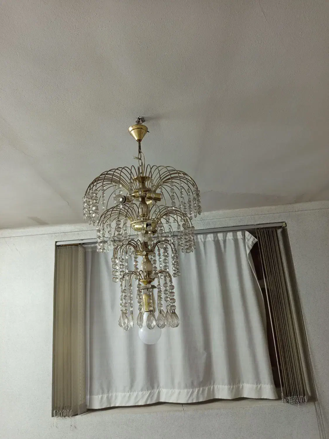 لوستر|لوستر و چراغ آویز|شیراز, دشت چنار|دیوار