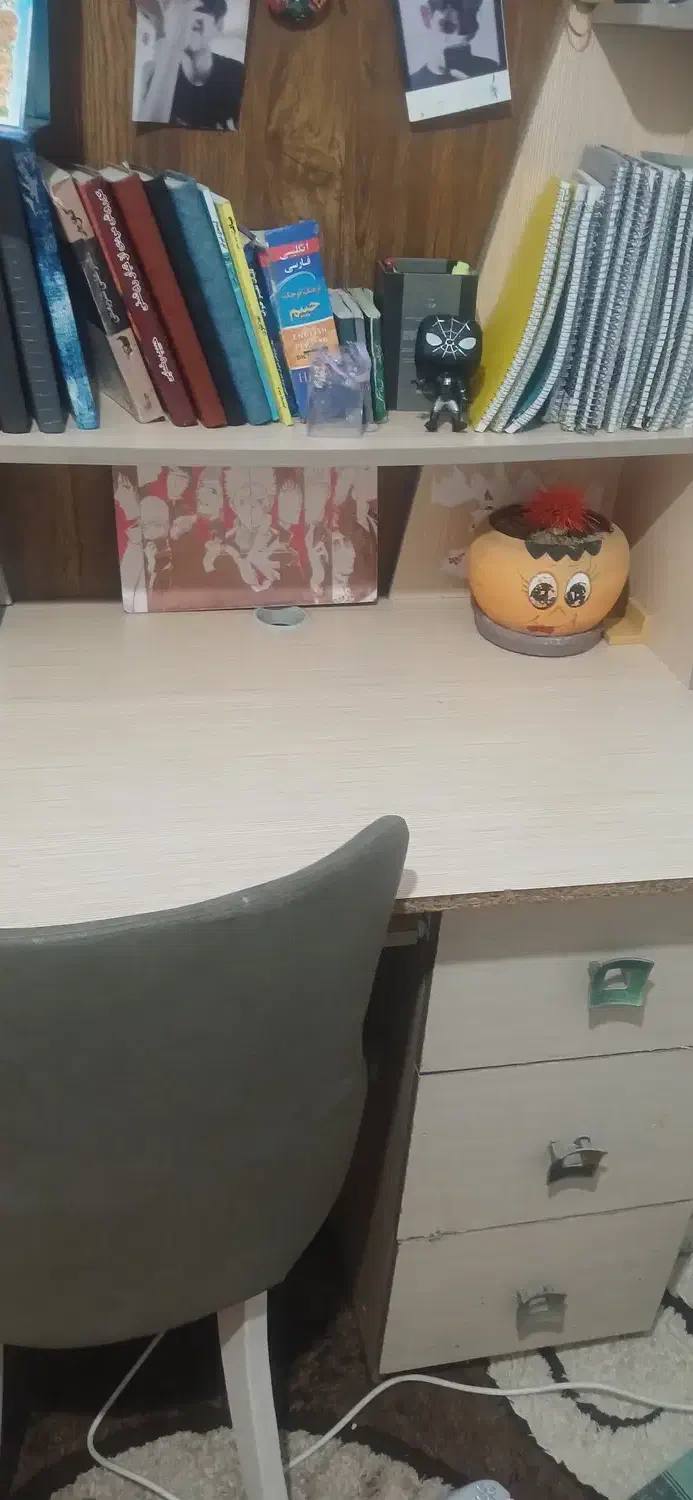 میز تحریر وتخت|تخت و سرویس خواب|پردیس, فاز ۱۱|دیوار