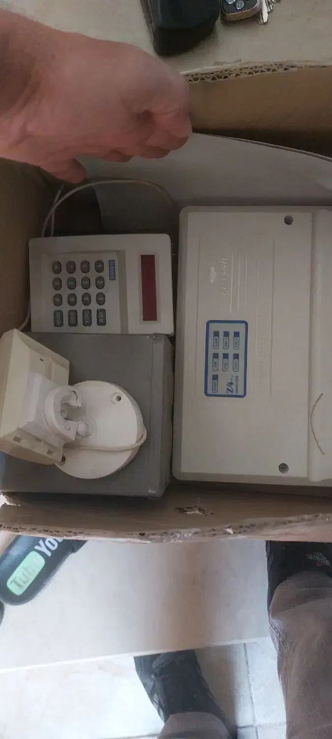 دزدگیر کلاسیک z4 pro|دوربین مداربسته|کاشان, کوچه باسکول|دیوار