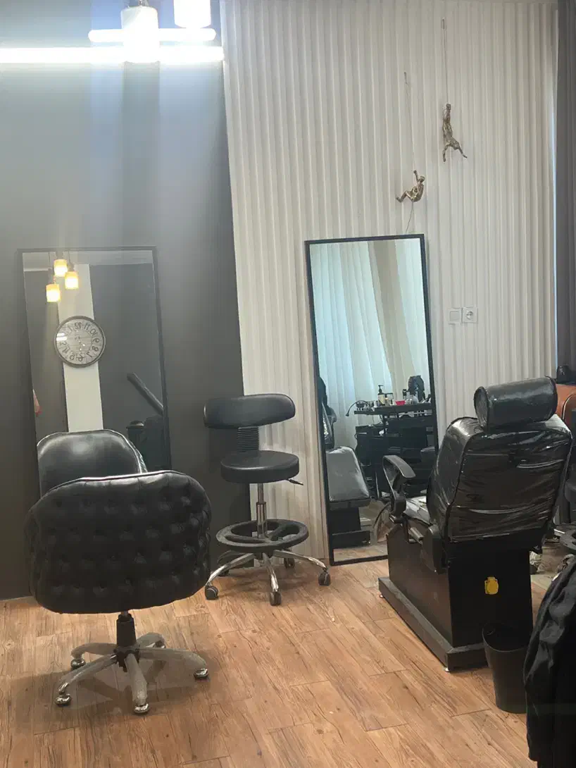 تخت مژه صندلی کپ|آرایشگاه و سالنهای زیبایی|مشهد, هفت تیر (آب و برق)|دیوار