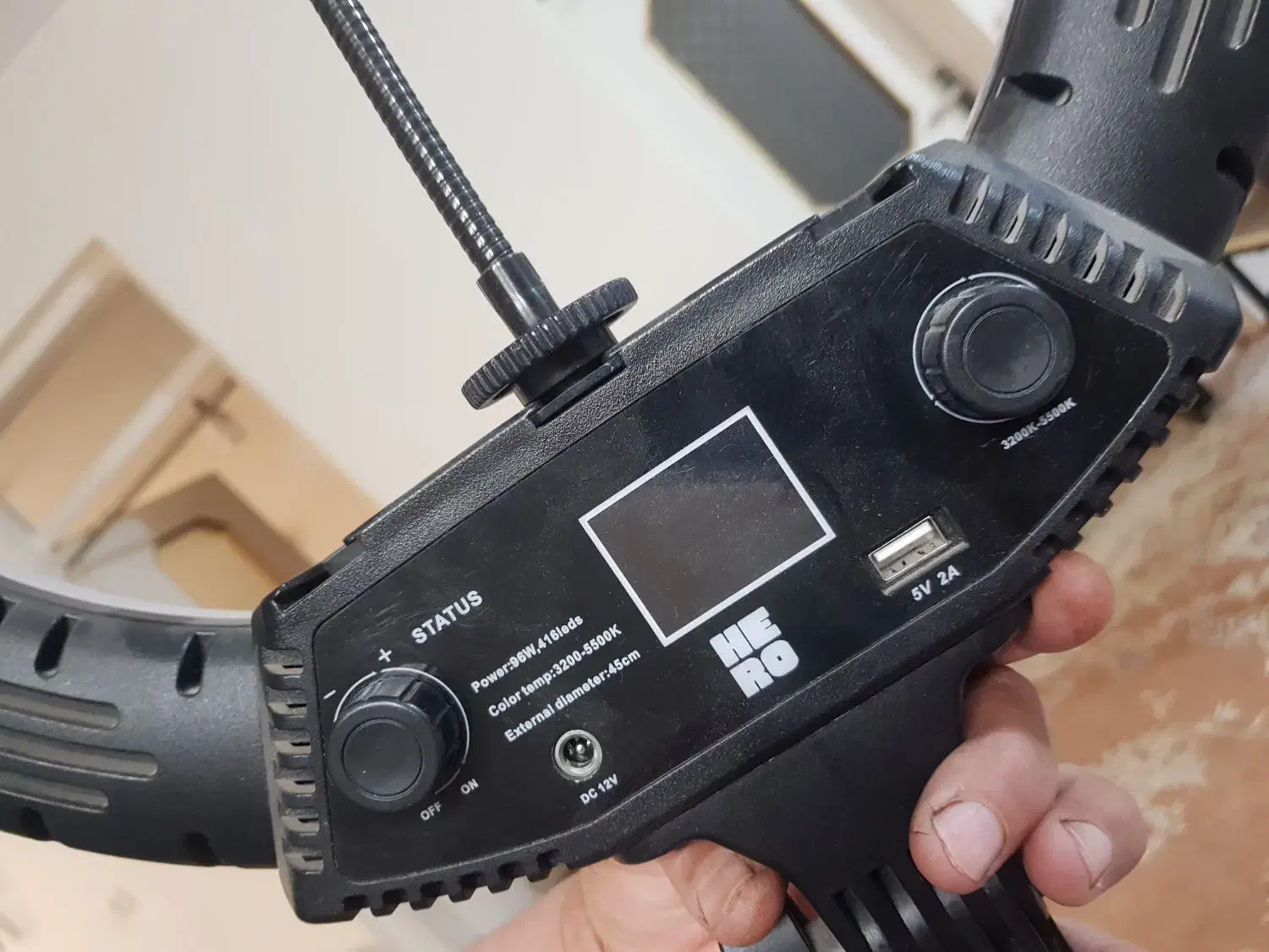 رینگ لایت|دوربین عکاسی و فیلم‌برداری|بومهن, |دیوار