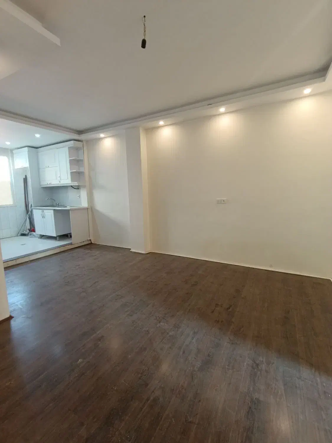 50 متر بازسازی شده رهن کامل خ حسینی (سلیمانی)