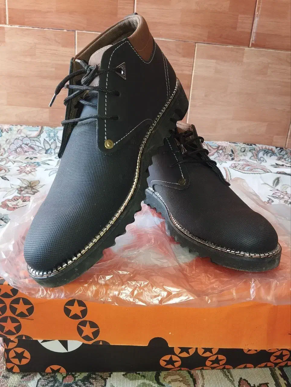 کفش و کتونی نو|کیف، کفش، کمربند|بروجرد, |دیوار