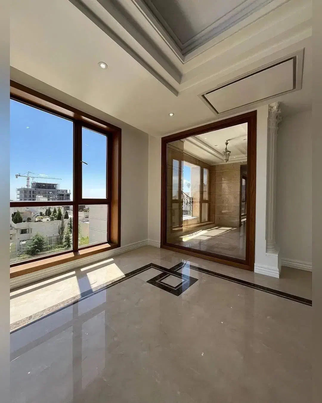 ۳۰۰متر ۴خواب نوساز ۲۰متر تراس هتلینگ آفرویژه