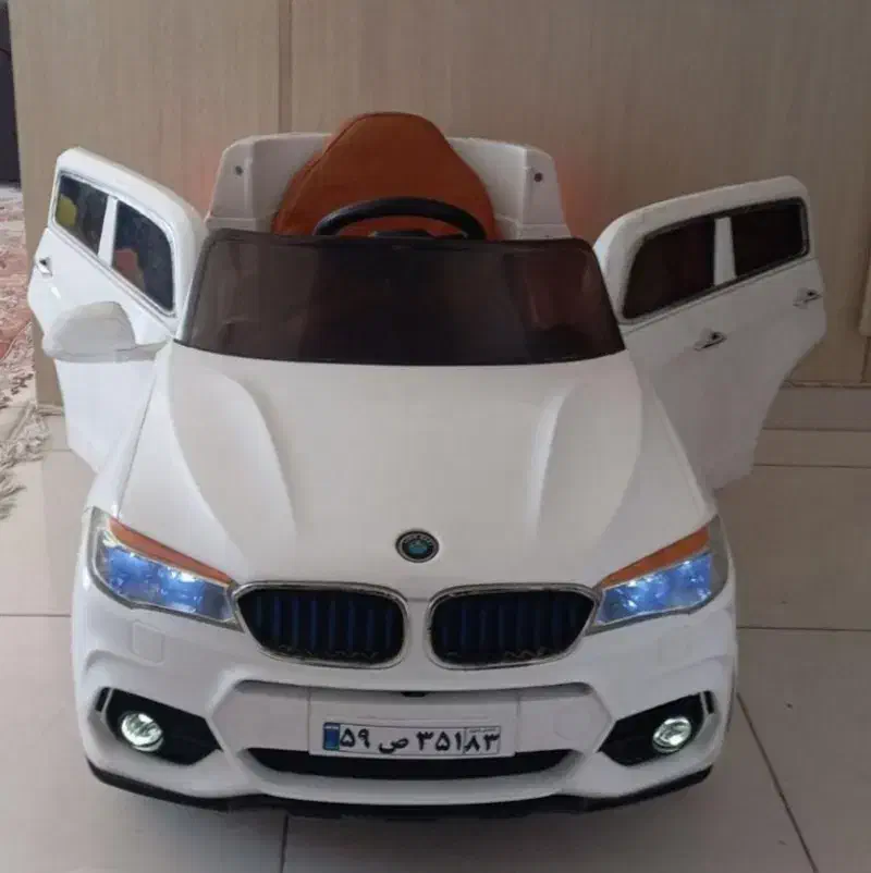 ماشین شارژی سالم|اسباب‌بازی بچه|شیراز, سیلو|دیوار