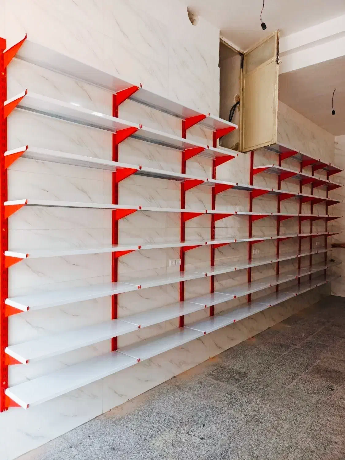 قفسه فروشگاه روی دیوار نصب|فروشگاه و مغازه|کوهدشت, |دیوار