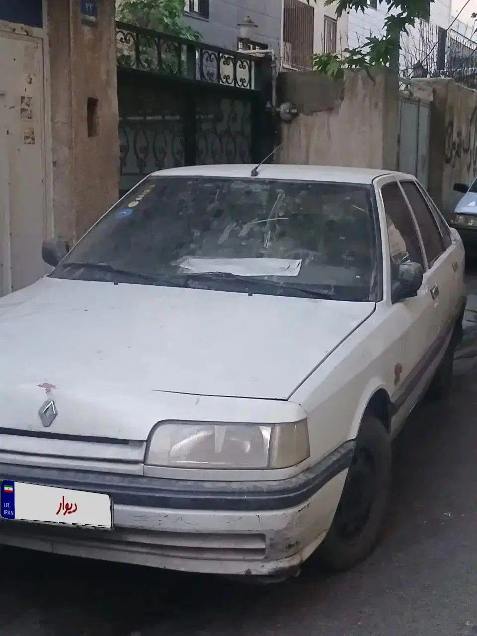 رنو ۲۱|خودرو سواری و وانت|آزادشهر, |دیوار