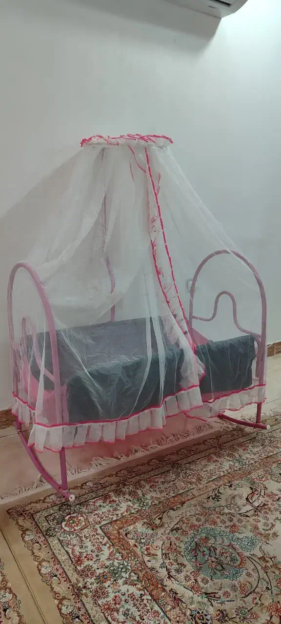 کریر گهواره|اسباب و اثاث بچه|رشت, خمیران زاهدان|دیوار