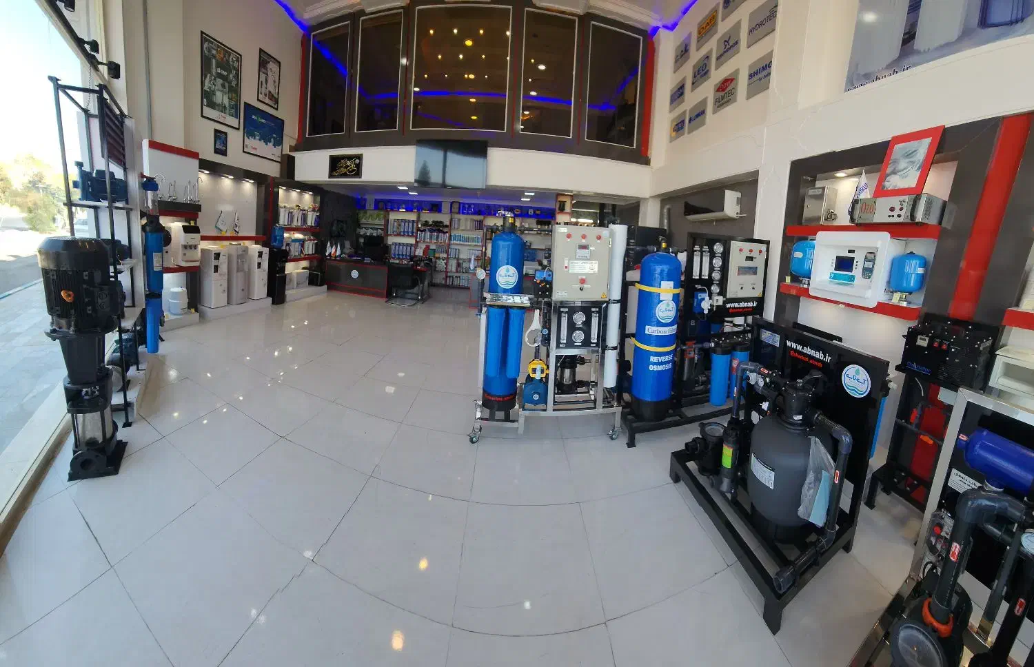 استخدام فروشنده خانم|استخدام بازاریابی و فروش|دامغان, |دیوار