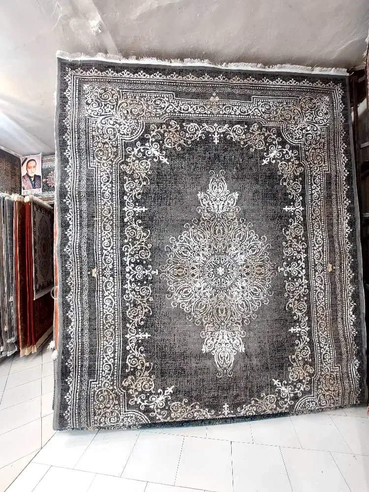 فرش۹ متری کلسیون فقط انبار حاجی حسینی طلاب|فرش|مشهد, سیلو|دیوار