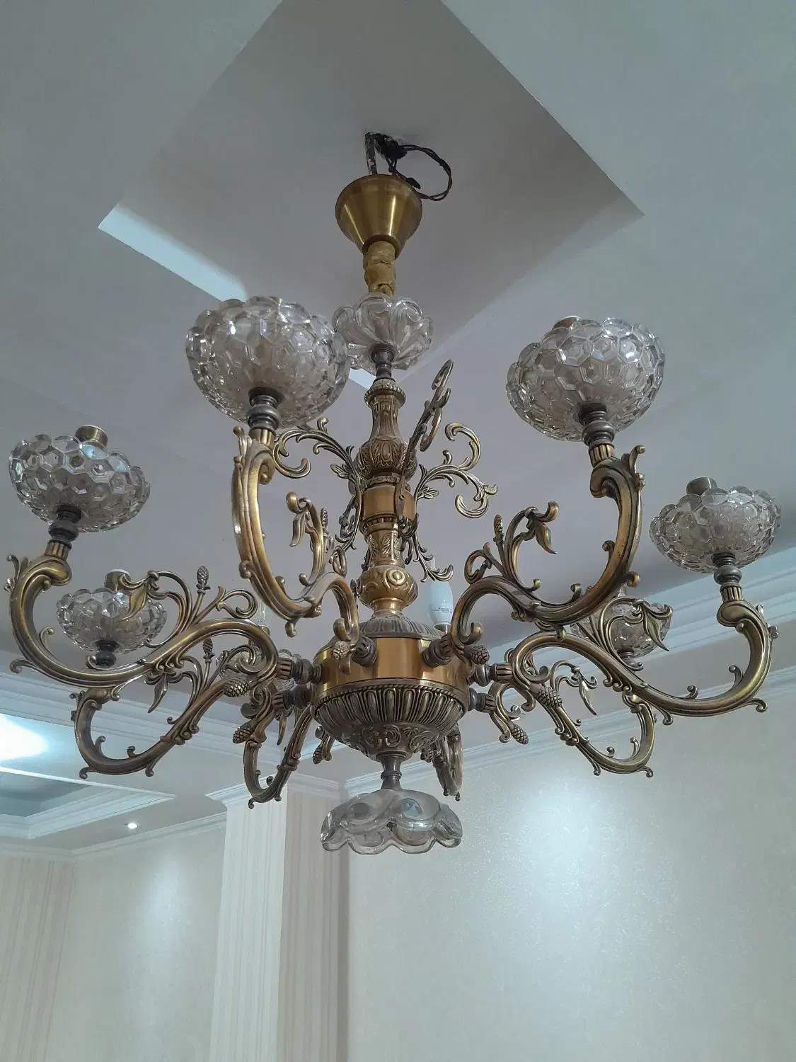 لوستر برنج ۸ شعله|لوستر و چراغ آویز|پاکدشت, پاکدشت (مامازند)|دیوار