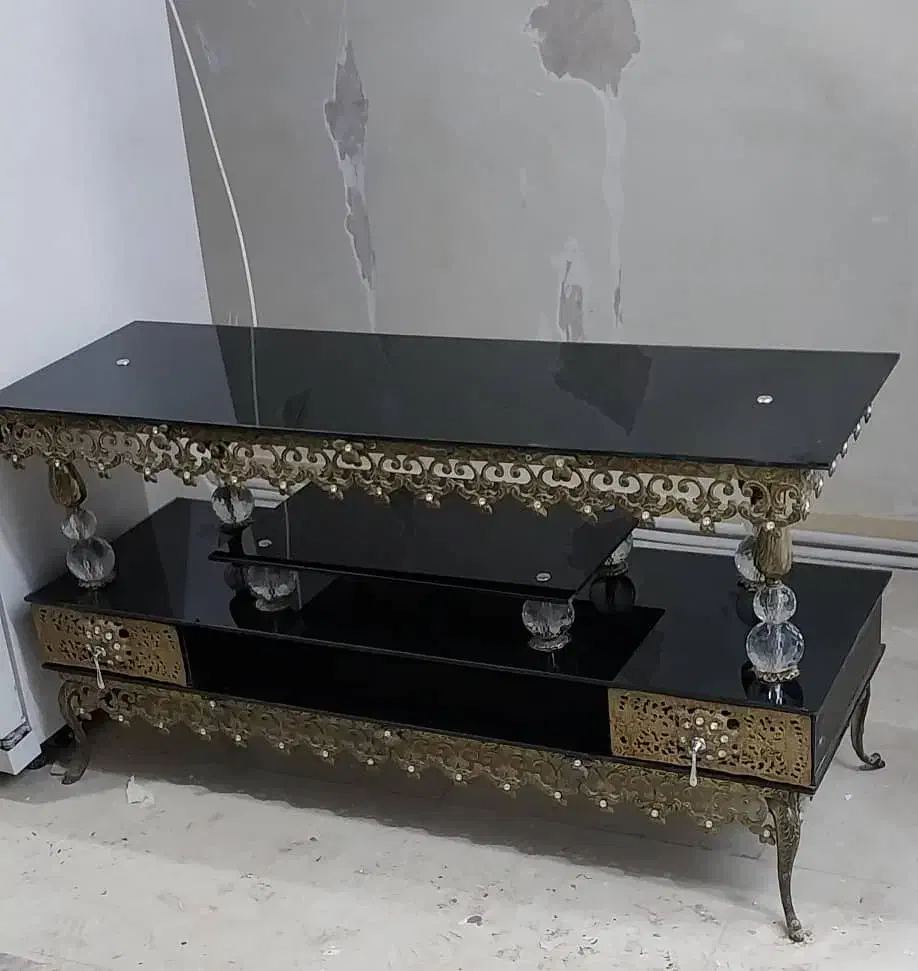 میز تلویزیون برنج در حد نو تمیز سالم|میز تلویزیون|اندیشه, اندیشه فاز ۱|دیوار