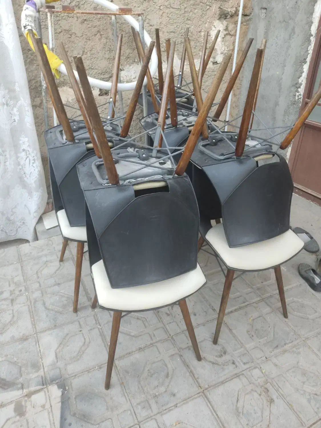 صندلی پایه چوبی|میز و صندلی غذاخوری|کرمان, |دیوار