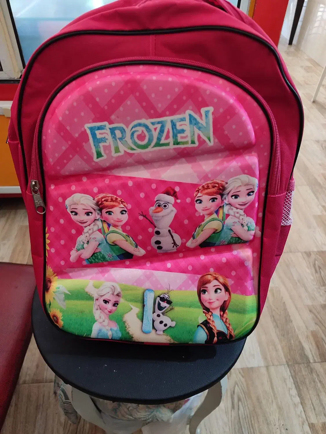 کیف مدرسه نواستفاده نشده|لوازم التحریر|اشتهارد, |دیوار